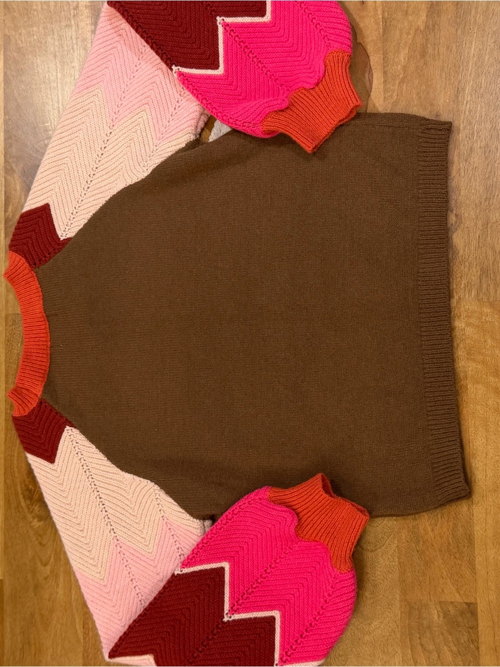 Pink Lily Brown Sweater w/ Pink, Red & Orange Stripes on Puffy Sleeves Size M - Picture 8 of 11